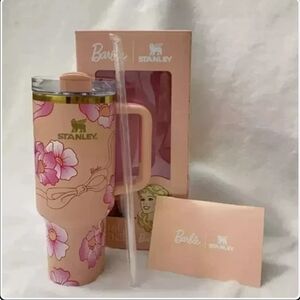 NIB Stanley x Barbie Just Peachy 40oz Quencher Flowstate H2.0 Tumbler Cup